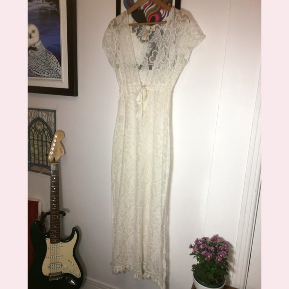 Miken Floral Macrame Cover Up - Picture 1 of 5